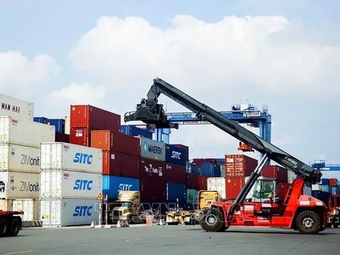 Xuất nhập khẩu cuối năm phải vượt qua nhiều rào cản