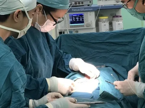 Bệnh viện Vũng Tàu phẫu thuật cứu sống ca bệnh xoắn lá lách hiếp gặp