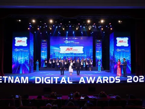 J&T Express nhận giải thưởng chuyển đổi số Vietnam Digital Awards 2022