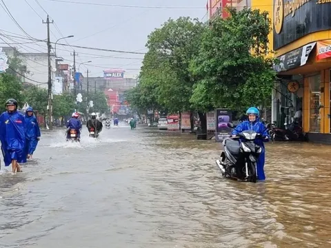 Quảng Bình: Gần 20.000 hộ dân được sơ tán do ảnh hưởng mưa lớn