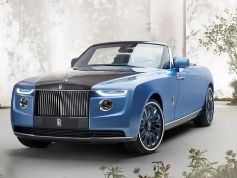 Cách các hãng xe sang "hốt bạc" mà không cần bán nhiều xe