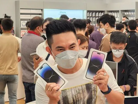 Vì sao ngày càng nhiều người Việt mua iPhone dù giá cao?