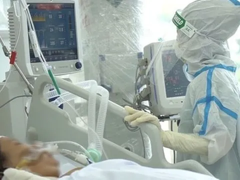 Số ca mắc COVID-19 giảm mạnh, vì sao tử vong vẫn cao?