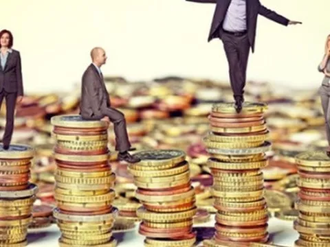 Nhà kinh tế đoạt giải Nobel hé lộ sự thật: Sự khác biệt của người giàu và nghèo không phải ở IQ, 3 yếu tố này mới quyết định túi tiền đầy hay vơi