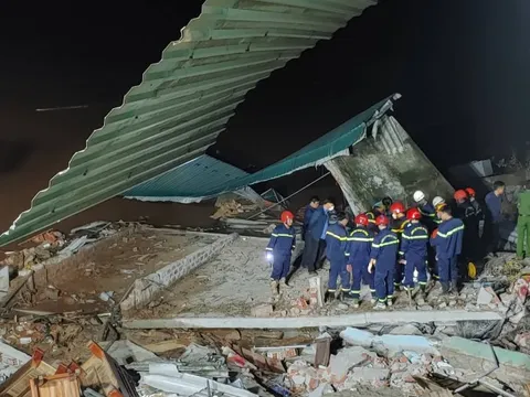 Sập nhà trong đêm, một người bị vùi tử vong