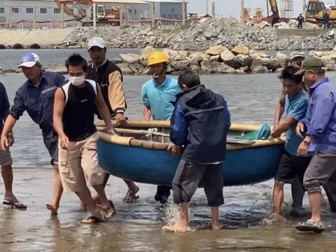 Ảnh hưởng bão số 6, một ngư dân bị sóng lớn đánh chìm tử vong