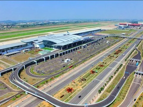 Bí thư Hà Nội nói về vị trí xây dựng sân bay thứ 2