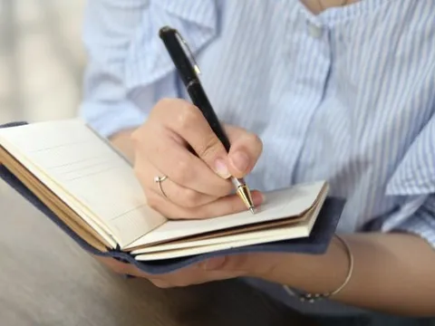 Chuyên gia tư vấn: Cách xử lý tài chính cho gia đình 4 người để đạt mục tiêu mua đất và xây nhà ở Hà Nội