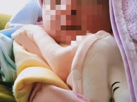 Huế: Phát hiện bé gái gần 1 tuần tuổi bị bỏ rơi ở trạm bưu điện