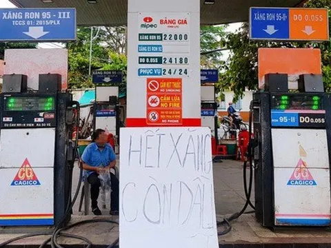 Một số cây xăng ở TP.HCM tái diễn ‘hết xăng, còn dầu’