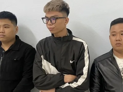 Bắt nhóm trộm điện thoại tại Điện máy Xanh trong đêm mưa lũ ở Đà Nẵng