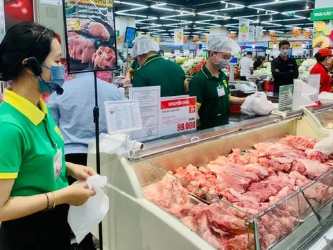 Sắp có mặt tại thị trường Hà Nội, thịt heo ăn chuối của bầu Đức sẽ bán ở đâu?