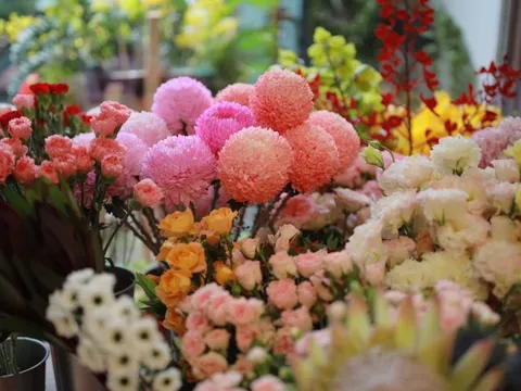 TP Hồ Chí Minh: Hoa tươi hút khách trong ngày 20/10