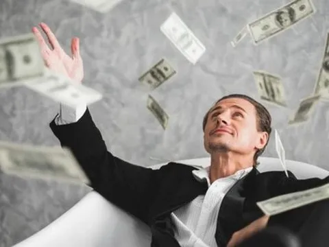Không chỉ hưởng thụ cuộc sống, người sở hữu trên 20 triệu USD đang dùng tài sản thế nào để "tiền đẻ ra tiền"