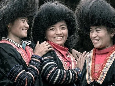 Đi tìm "hình bóng phụ nữ Việt Nam" qua những bức ảnh