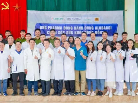 Dược Hậu Giang khám bệnh, phát thuốc cho đồng bào nơi địa đầu tổ quốc