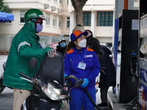 Giá xăng tăng lần thứ 2 liên tiếp