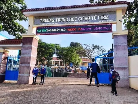 Nam sinh lớp 9 bị đâm tử vong trên đường đi học về