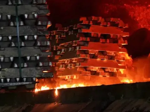 Chứng kiến hiệu ứng kép, lệnh cấm nhôm Nga tác động thế nào tới chuỗi cung ứng toàn cầu?