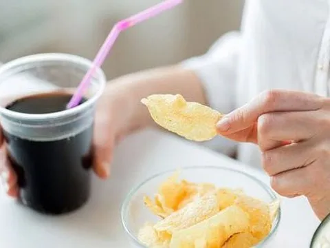 10% dân số thế giới đối mặt với bệnh thận: Tránh ngay 2 thực phẩm và 1 thức uống để phòng