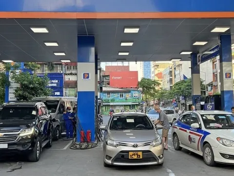 Bộ Tài chính phản hồi đề nghị gỡ khó cho xăng dầu của Bộ Công Thương