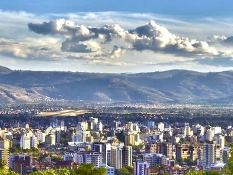 Những điều tuyệt vời tại 'thành phố mùa xuân vĩnh cửu' nổi tiếng thế giới, ai cũng nên ghé thăm một lần