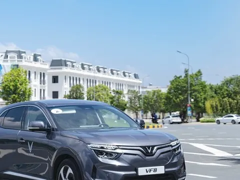 Giá ô tô điện sẽ ngày càng rẻ