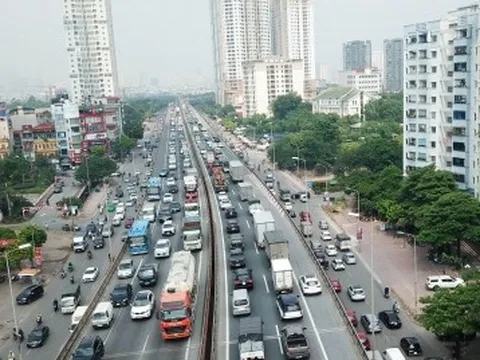 Đường vành đai 3 hay ùn tắc do lưu lượng phương tiện gấp 8-10 lần thiết kế