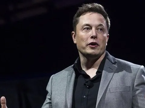 Tỷ phú Elon Musk mất hơn 100 tỷ đô la trong một năm