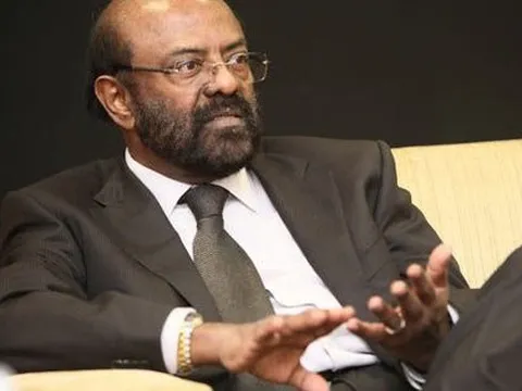 Vị tỷ phú này trở thành người tiên phong trong ngành công nghệ thông tin tại Ấn Độ