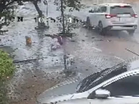 Lái xe về quê, Trưởng Ban Nội chính Ninh Bình gây tai nạn chết người