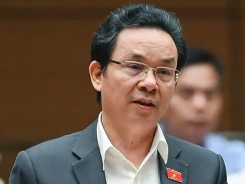 Đại biểu Quốc hội: Cơ chế tốt thì bác sĩ đâu phải "chân trong chân ngoài"