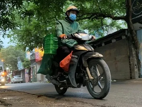 Shipper lương 20 triệu đồng/tháng nhưng sao nhiều bạn trẻ vẫn chọn làm văn phòng lương thấp hơn?