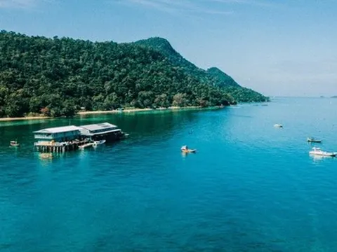 Tận mắt xem ngư dân Phú Quốc khai thác kho ngọc tiền tỷ dưới đáy biển