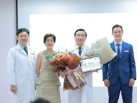 Vinmec có chuyên gia đặt máy tạo nhịp tim không dây độc lập đầu tiên tại Việt Nam