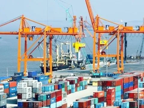 Tỷ giá tăng cao, doanh nghiệp nhập khẩu căng mình gánh lỗ