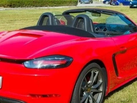 12 xe mui trần đáng tin cậy nhất mọi thời đại