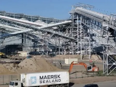 Khủng hoảng lương thực dâng cao, các nhà buôn ngũ cốc 'vỡ bẫm'