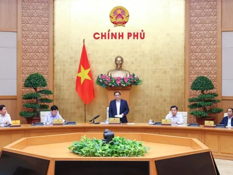 Ưu tiên ổn định kinh tế vĩ mô