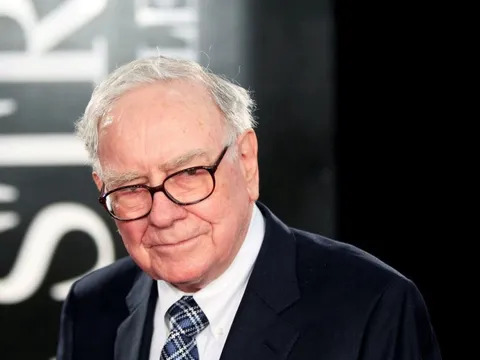 Trong thời buổi lạm phát cao, thần chứng khoán Buffett dạy bạn 10 thói quen giúp chi tiêu một cách khôn ngoan