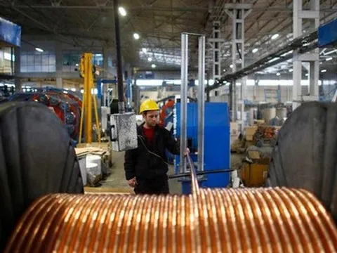 Khách hàng vẫn mua nhiệt tình, Nga đang chứng minh rằng kim loại của họ không thể bị tẩy chay