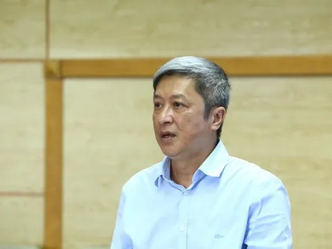 Thứ trưởng Bộ Y tế Nguyễn Trường Sơn được "nghỉ việc theo nguyện vọng"