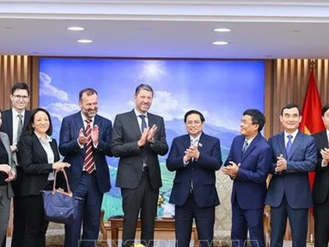 Adidas cam kết mở rộng đầu tư tại Việt Nam