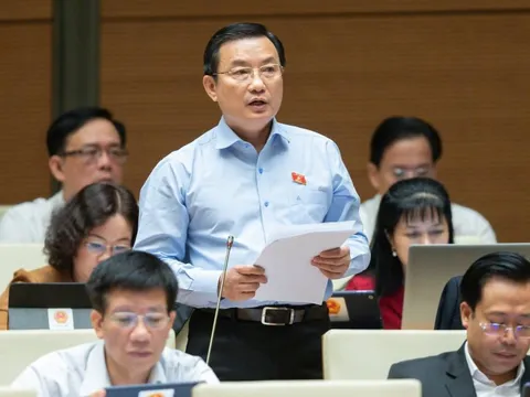 'Đồng phục' giảm biên chế với 63 tỉnh thành sẽ kéo lùi sự phát triển đất nước