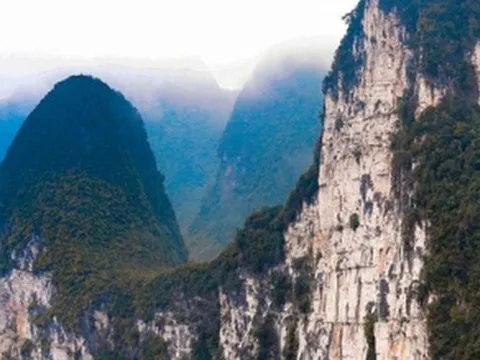 Con đường chinh phục vách đá thần Hà Giang trên đèo Mã Pì Lèng