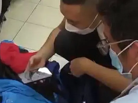 Thu giữ nhiều ''đồ hiệu" giả ở Saigon Square