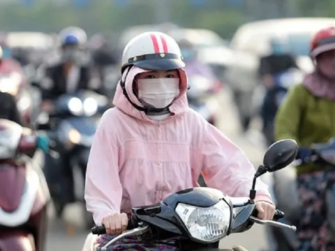 Bão vừa tan, miền Bắc đón gió lạnh đầu mùa