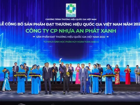 Lần đầu tiên sản phẩm nhựa sinh học phân hủy được vinh danh là Thương hiệu quốc gia Việt Nam