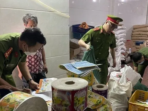 Khởi tố vụ sản xuất và buôn bán kem Tràng Tiền giả