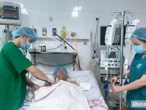 16 tiếng cân não cứu sống bệnh nhân vỡ tim đột ngột